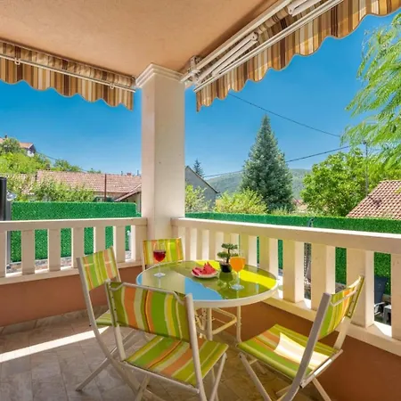Viktoria Split Vila Muc