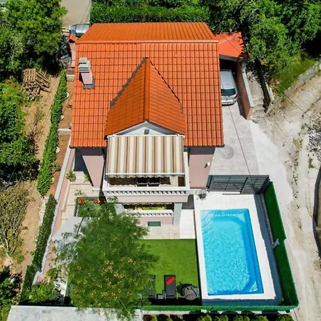 Viktoria Split Vila *