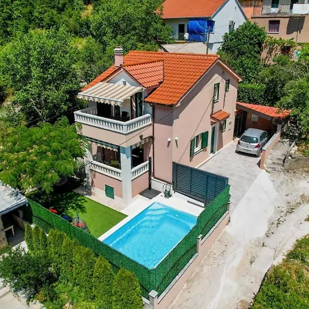 Viktoria Split Vila